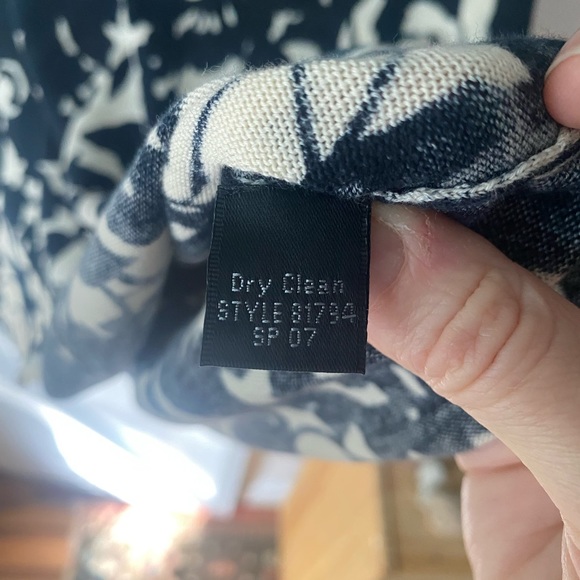 Collection Cotton Sweater Dress - Picture 4 of 6